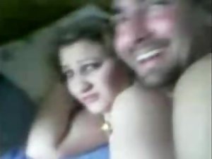 Arabische hoer met 2 mannen